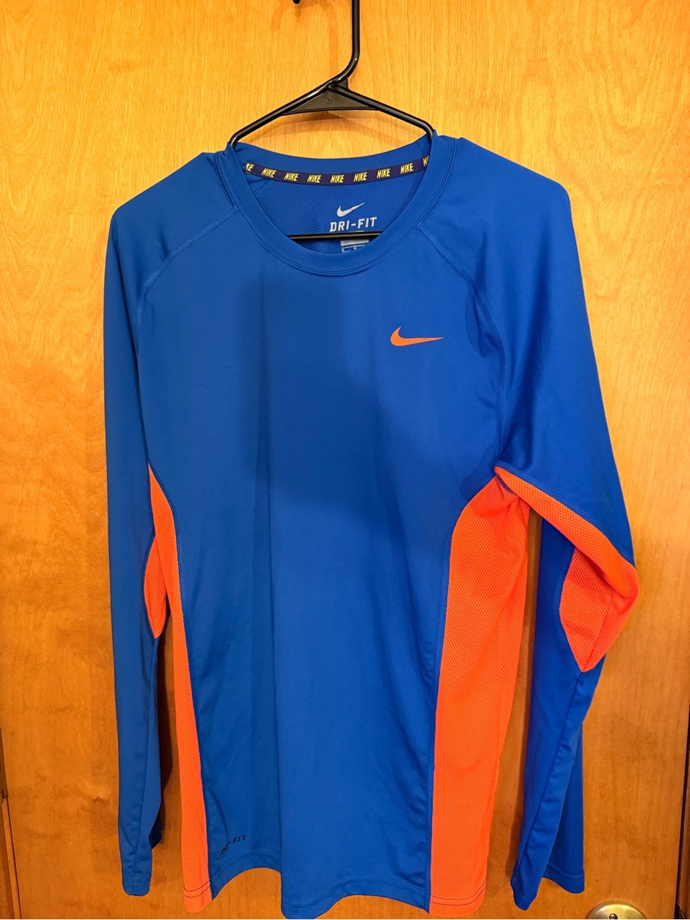 Men’s Nike Dri-FIT Long Sleeve Activewear Training Shirt – Blue/Orange, Size M